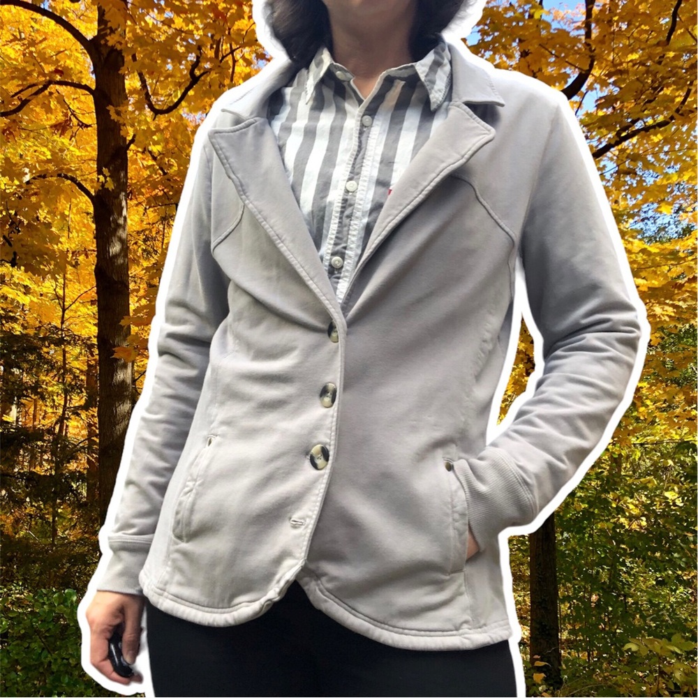 Sahalie Soft and Cozy Gray Knit Blazer with Pockets and Missing Button, Size M